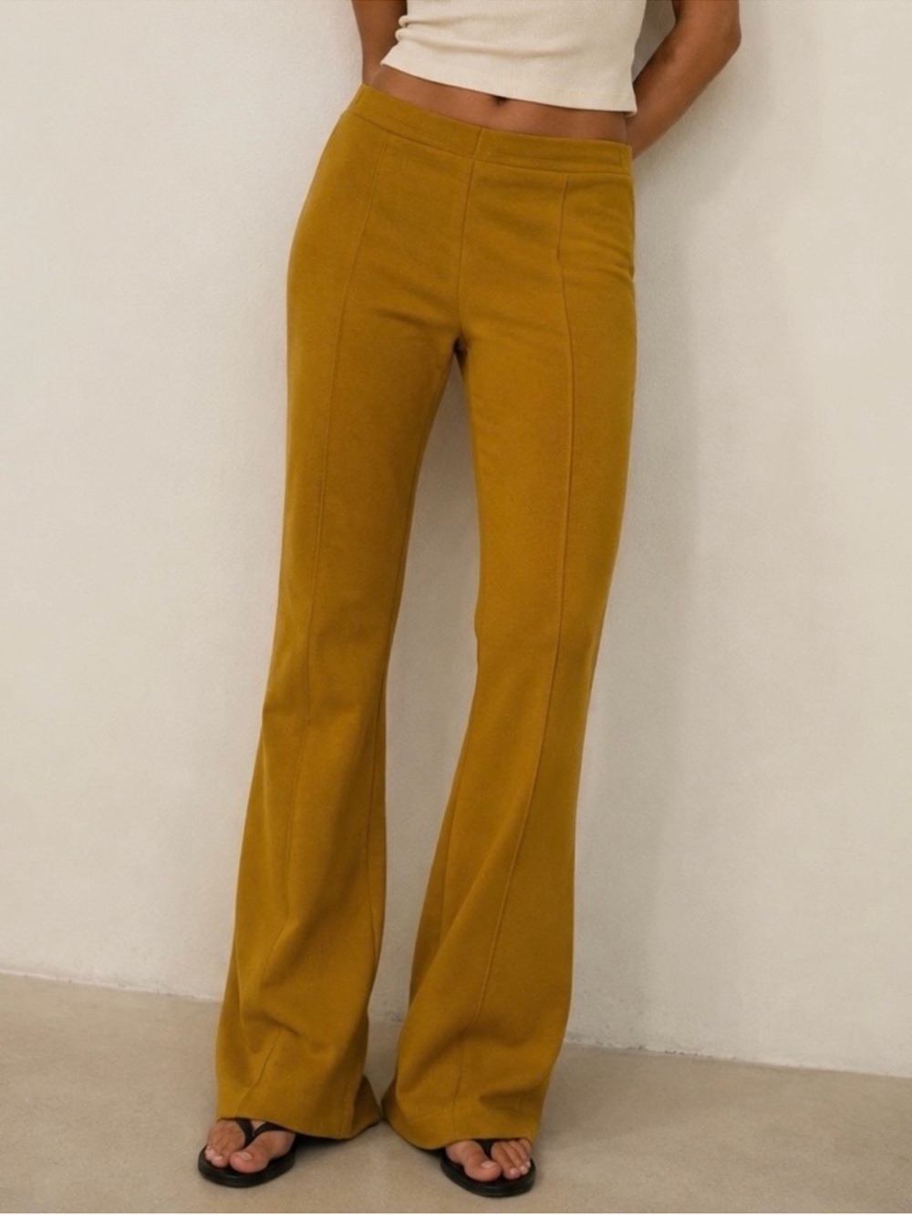 Zara high-Rise Mustard Flare Pants - Women